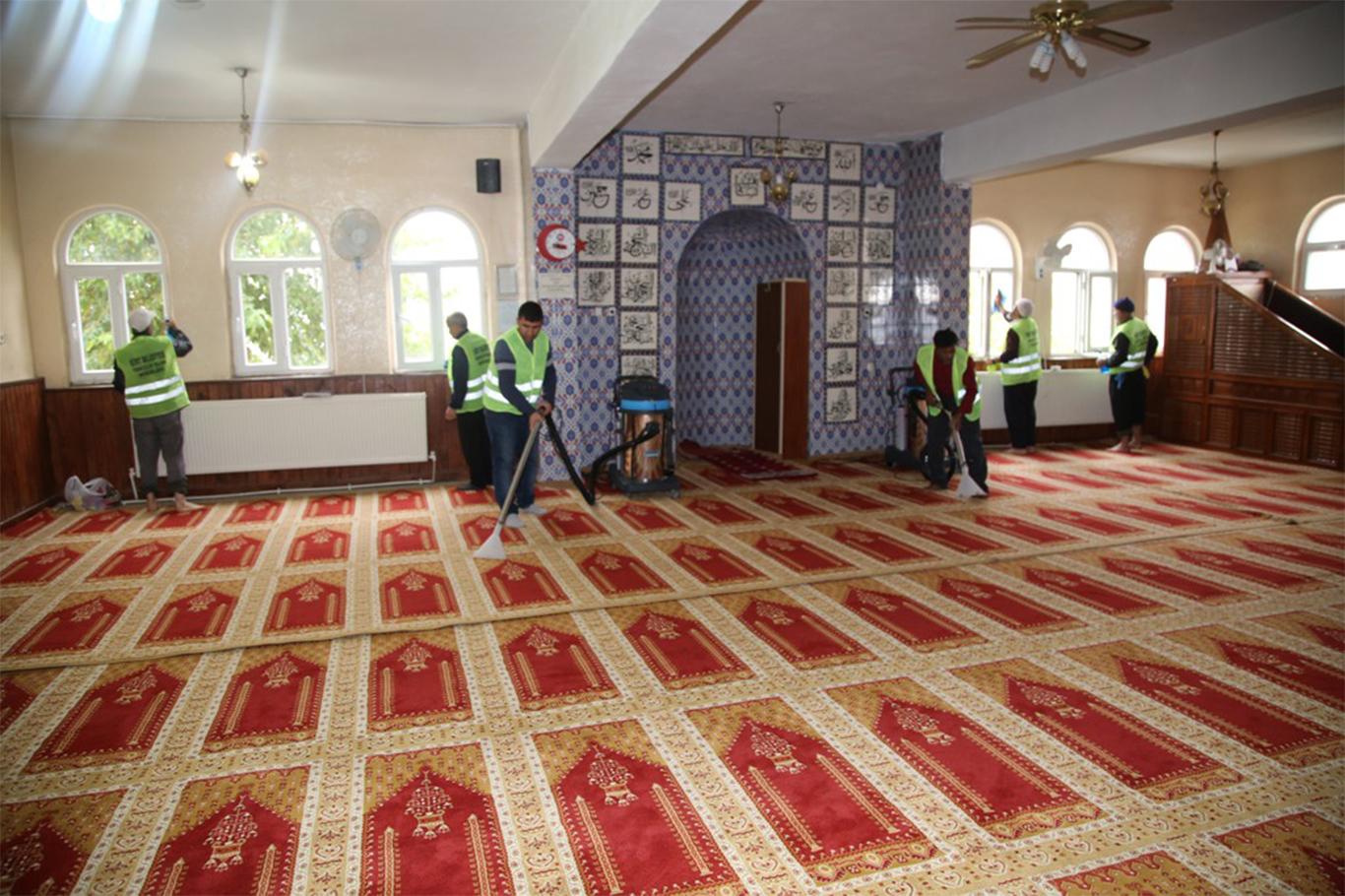 Siirt'te cami ve Kur'an kurslarının temizliği için özel ekip kuruldu